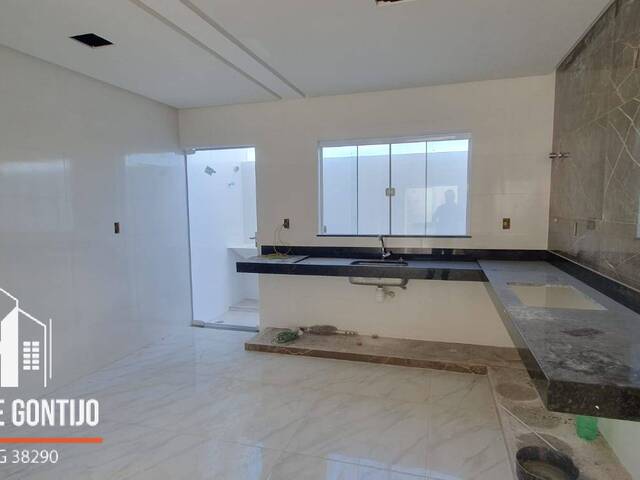 #2 - Apartamento para Venda em Patos de Minas - MG - 2