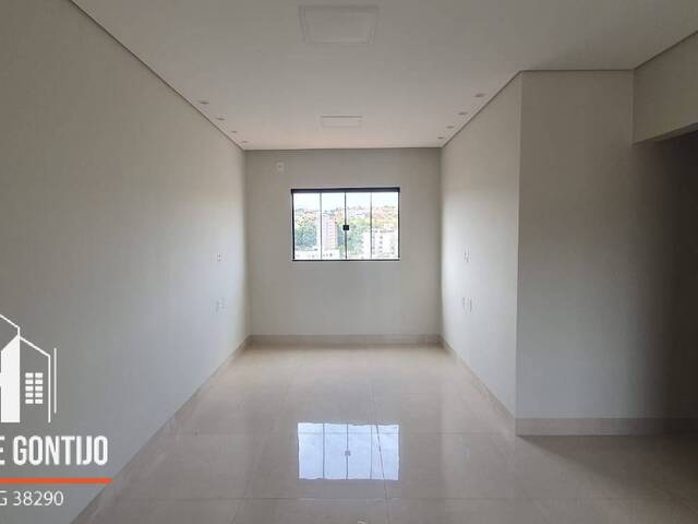 #36 - Cobertura para Venda em Patos de Minas - MG - 3