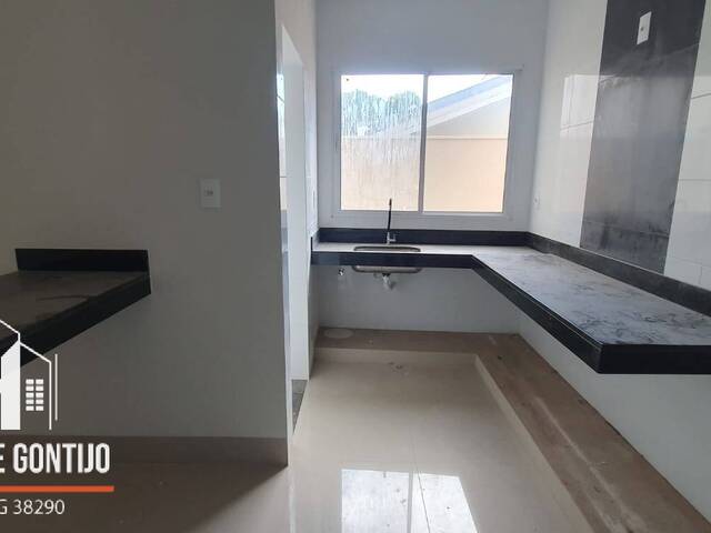 Apartamento para Venda em Patos de Minas - 4