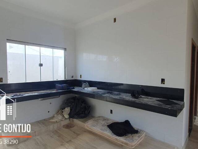 #64 - Casa para Venda em Patos de Minas - MG - 3