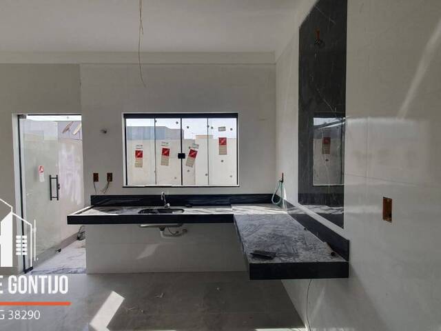 #7 - Apartamento para Venda em Patos de Minas - MG - 1