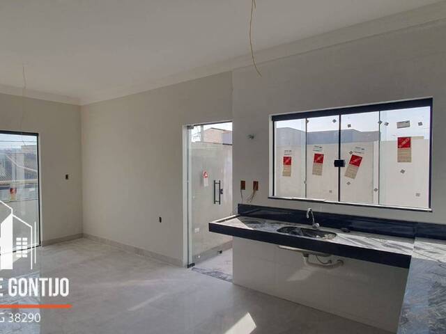 #7 - Apartamento para Venda em Patos de Minas - MG - 2
