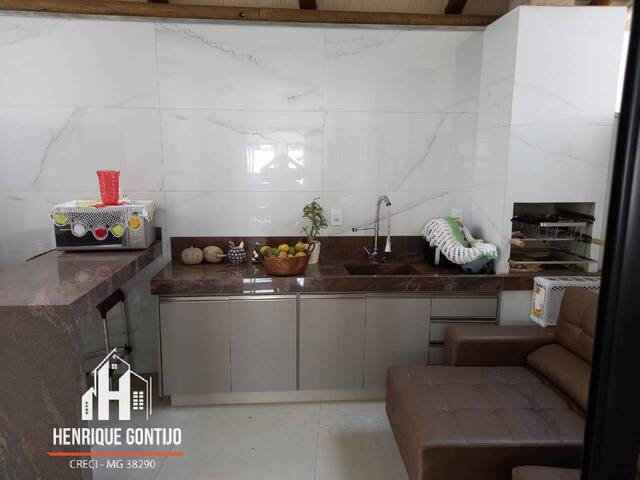 #181 - Apartamento para Venda em Patos de Minas - MG - 3
