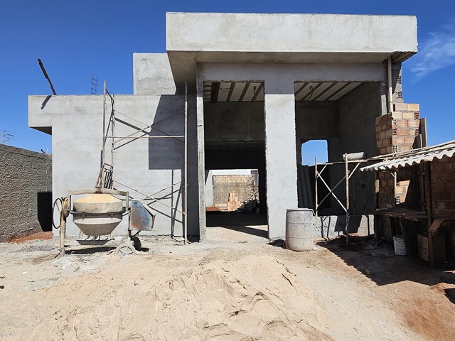 #189 - Casa para Venda em Patos de Minas - MG - 1