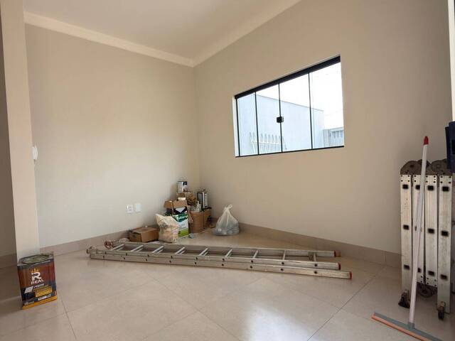 #198 - Casa para Venda em Patos de Minas - MG - 3