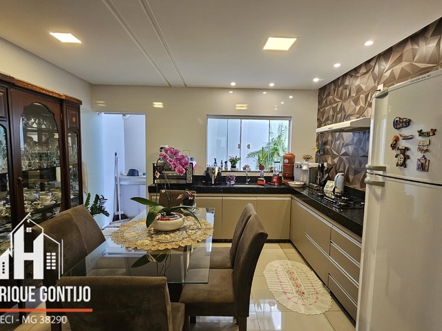 Apartamento para Venda em Patos de Minas - 5