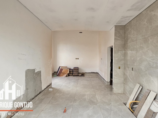 #200 - Casa para Venda em Patos de Minas - MG - 2