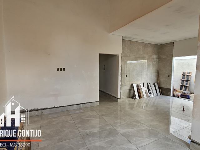 #200 - Casa para Venda em Patos de Minas - MG - 3